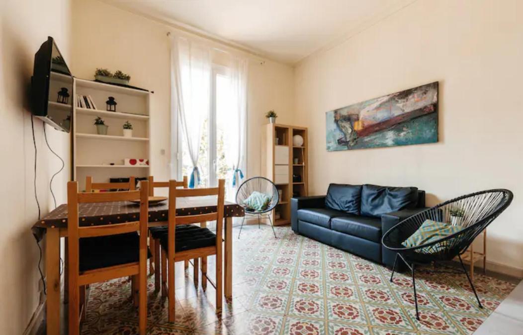 Gran De Gracia Apartment - Barcelona — Photos 1